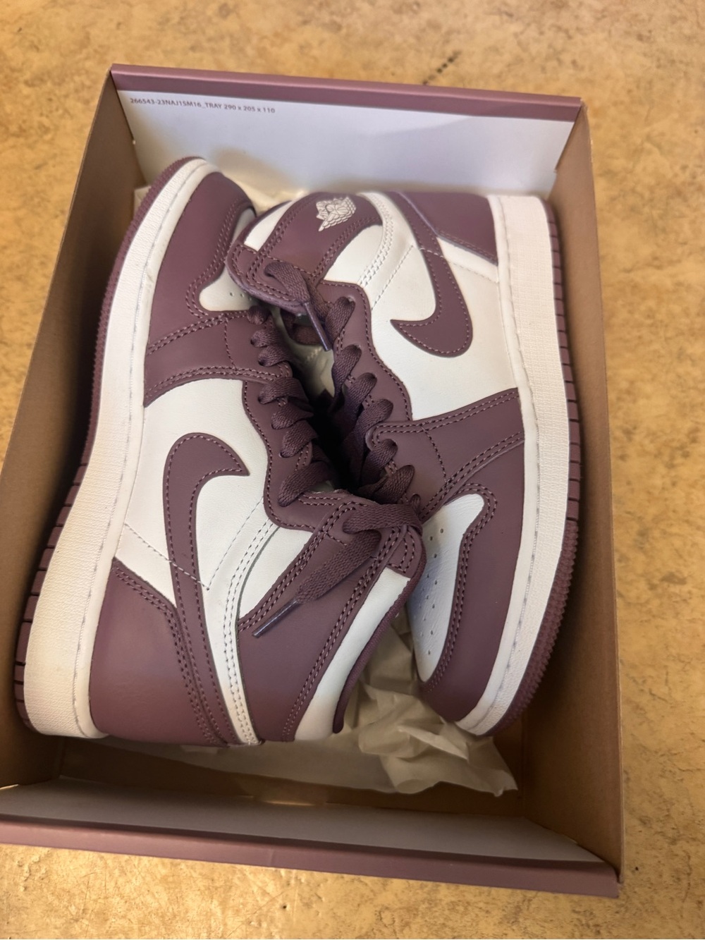 Jordan 1 High - Picture 3 of 6